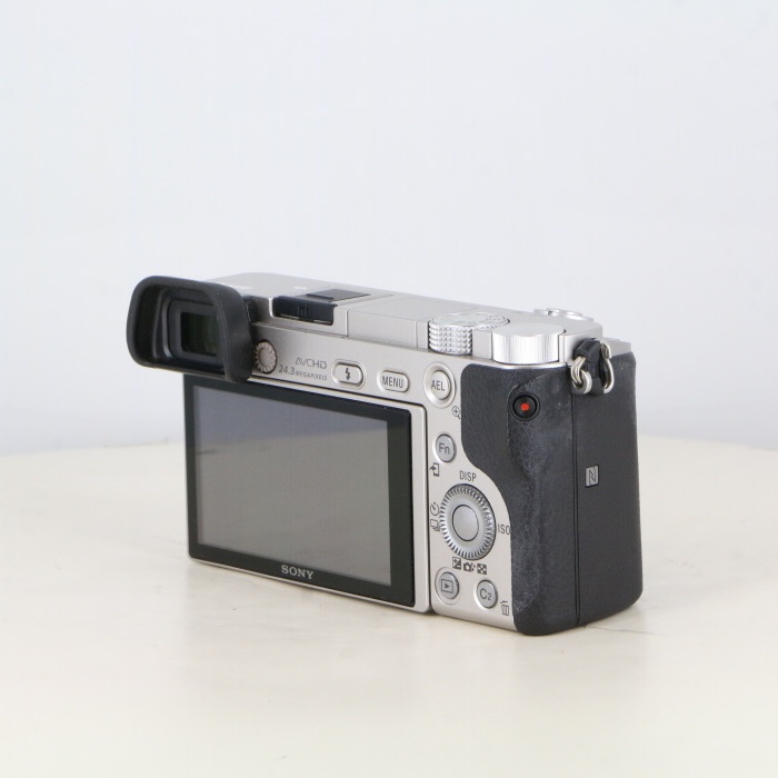 ソニー α6000 （ILCE-6000） ボディ シルバー