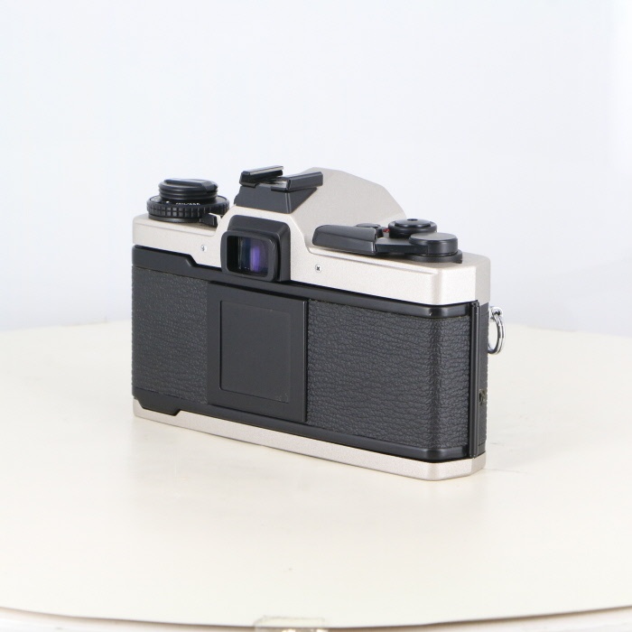 オリンパス OM-4 Ti ボディ