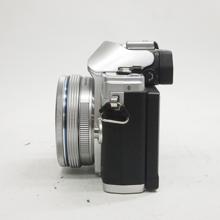 オリンパス OM-D E-M10 MARK IV+14-42EZ シルバー