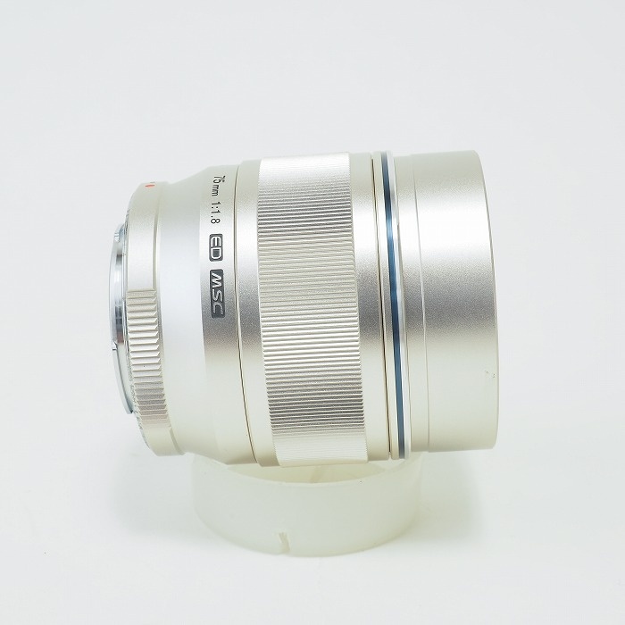 オリンパス M.ズイコーデジタル ED75/1.8 シルバー