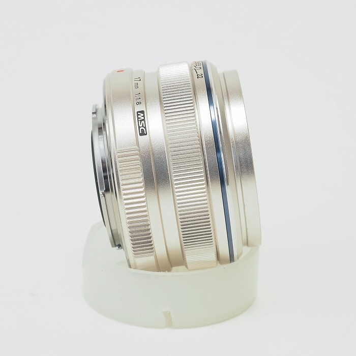 オリンパス M.ズイコーデジタル 17/1.8 シルバー