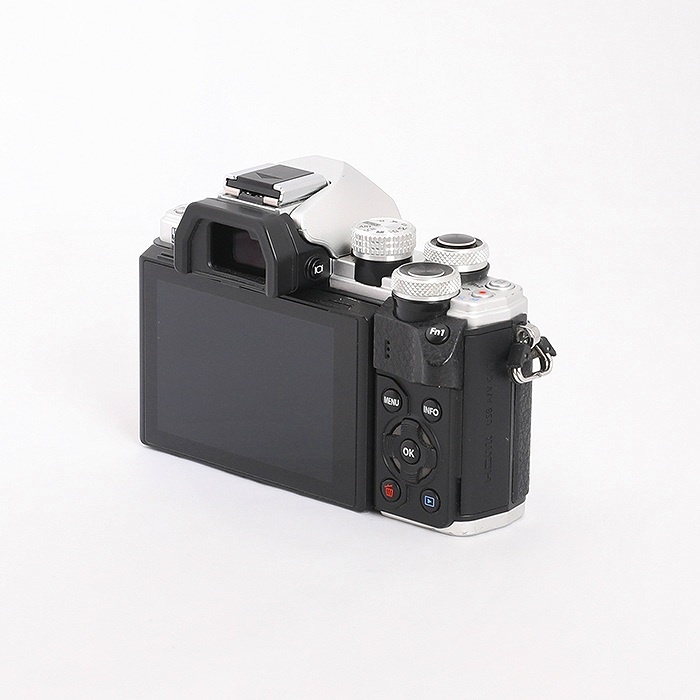 オリンパス OM-D E-M10 MARKII ボディ シルバー