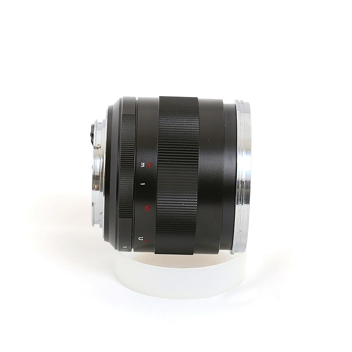 コシナ カールツアイス プラナー T* 85/1.4 ZE