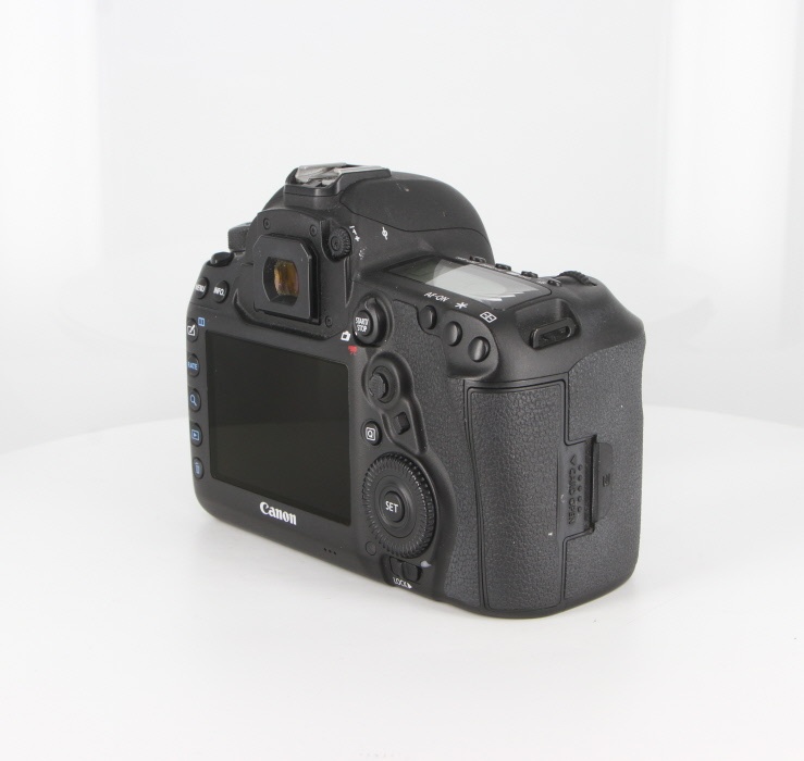 キヤノン EOS 5D Mark IV ボデイ
