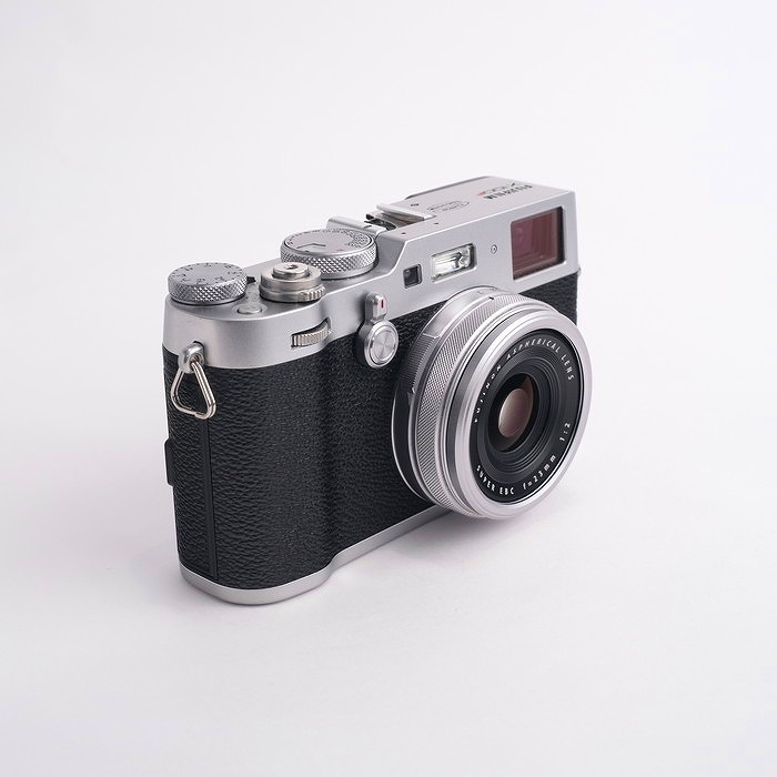 フジフイルム X100F シルバー