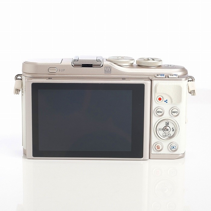 オリンパス E-PL10 ボディ ホワイト
