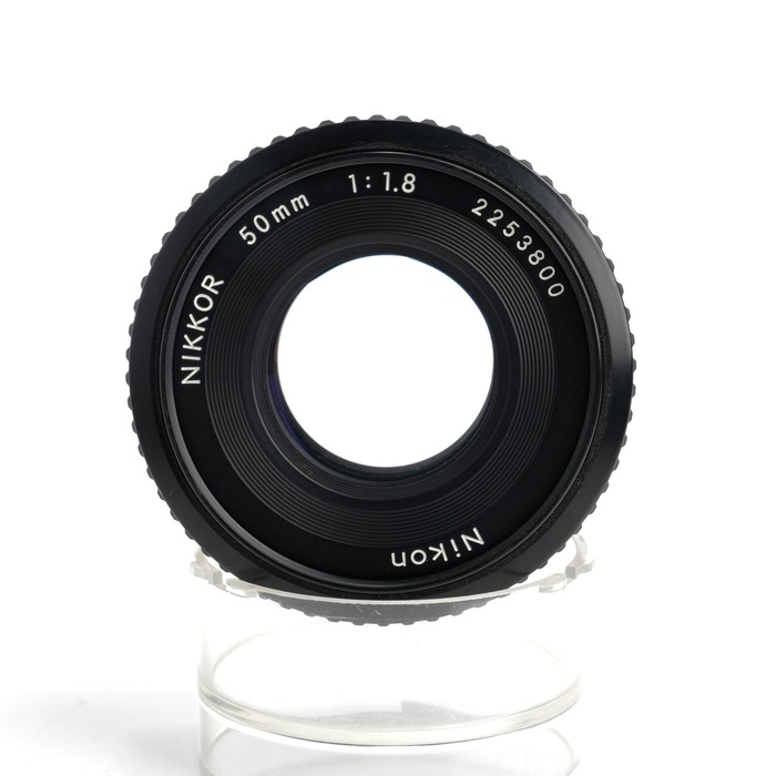 ニコン Ai-s 50/1.8