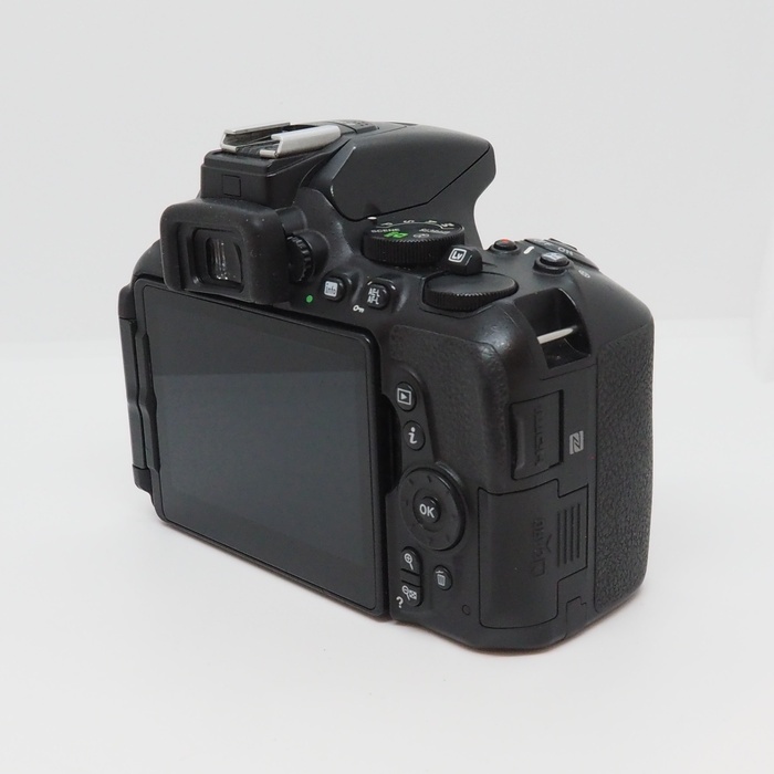ニコン D5600 ボディ