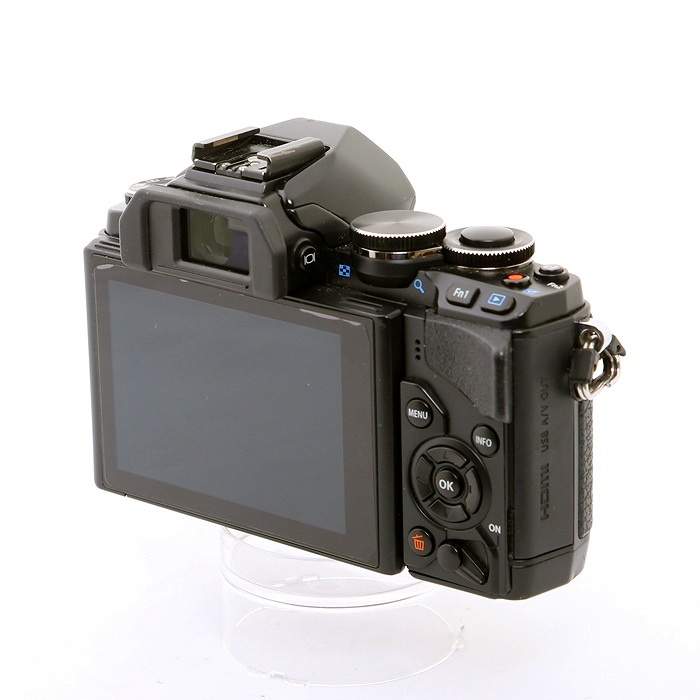 オリンパス  OM-D E-M10 ボデイ ブラツク