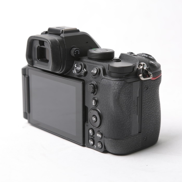 ニコン Z5II ボデイ