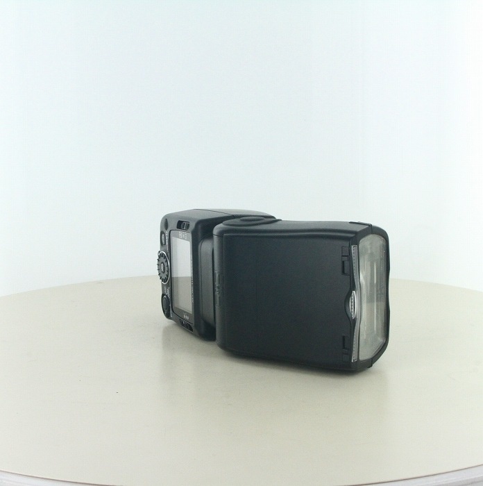 ニコン SB-700