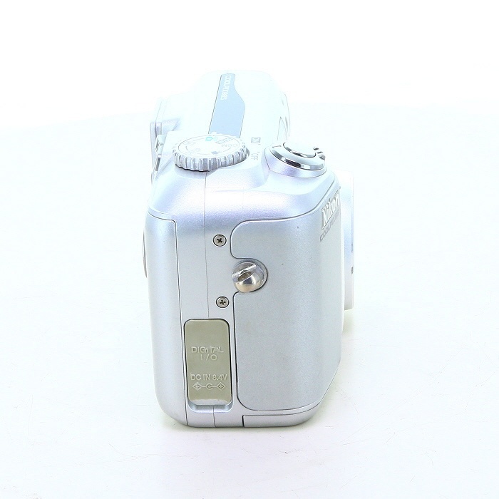 ニコン COOLPIX 885 シルバー