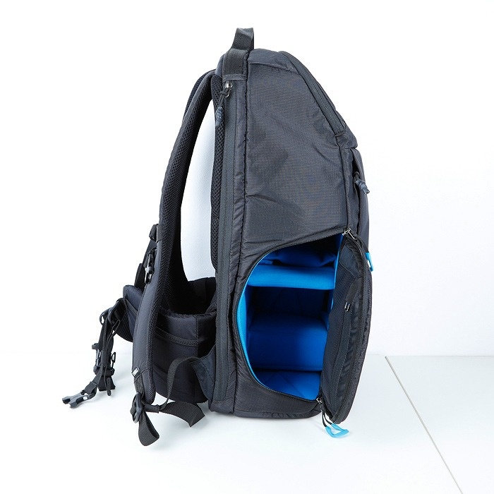 ソノタ THULE ASPECT DSLR バックパック