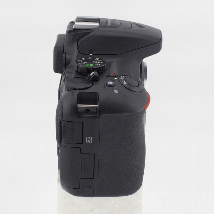 ニコン D5600 ボデイ