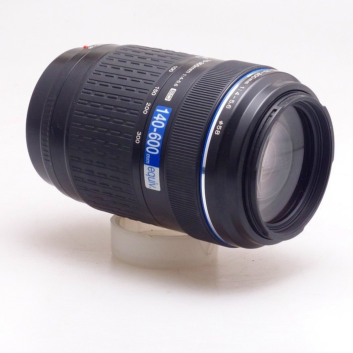 オリンパス ZUIKO DIGITAL ED70-300/F4.0-5.6