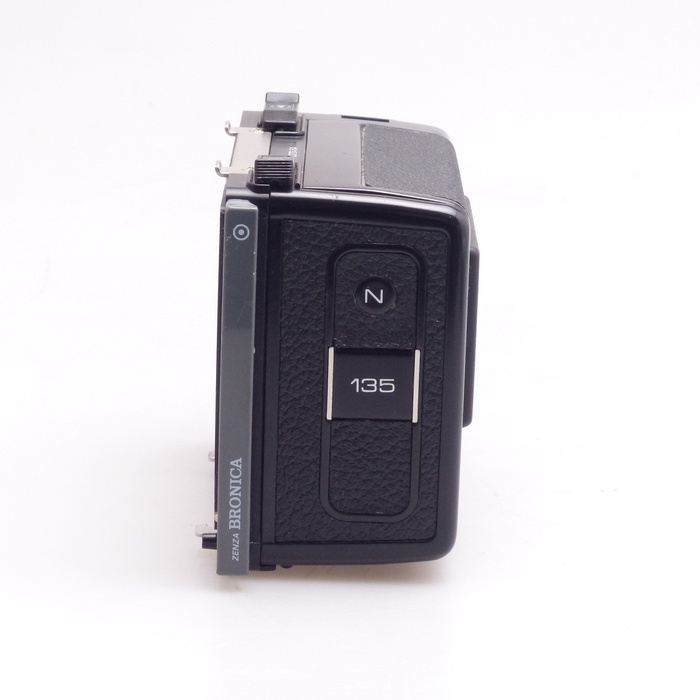 ブロニカ ETR用 135フィルムホルダー+フォーカシングスクリーン