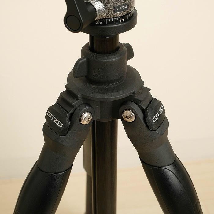 ジッツオ GT2330アルミ三脚+G1277M雲台