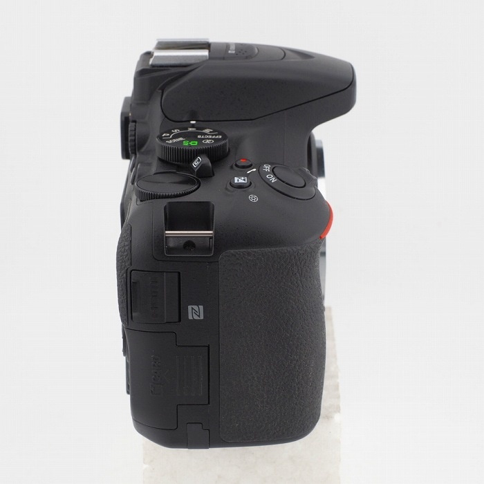 ニコン D5600