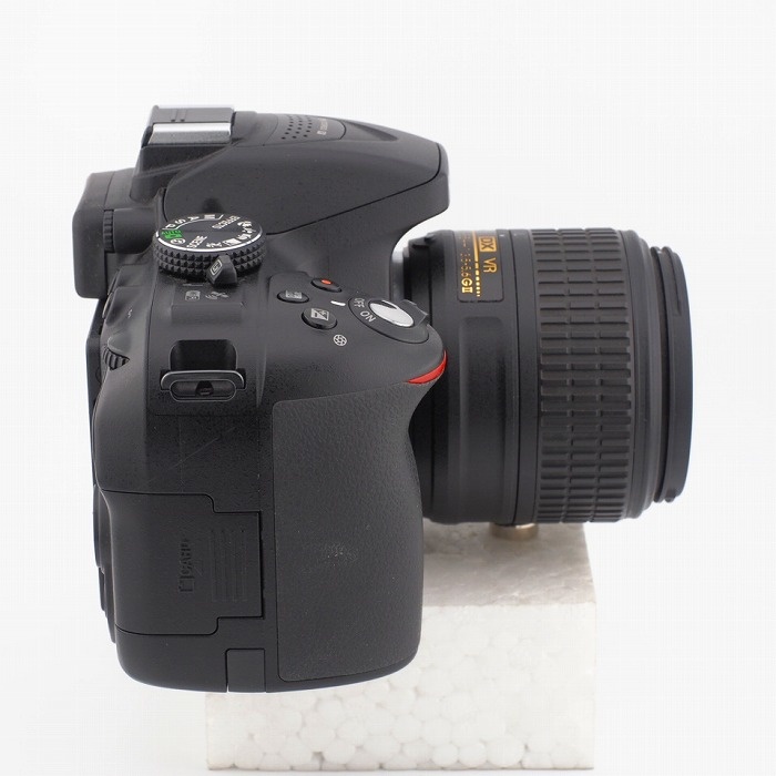 ニコン D5300 18-55VR2 レンズキツト ブラツク