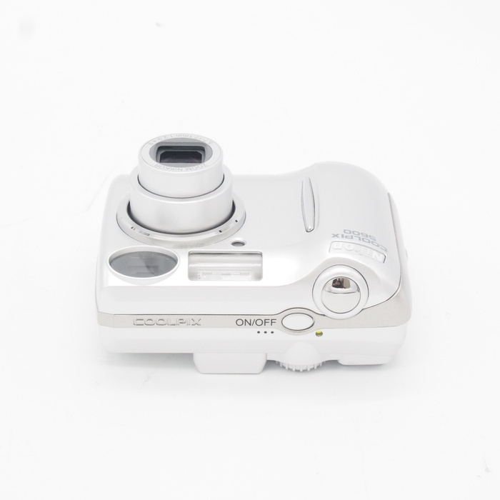 ニコン COOLPIX 5600