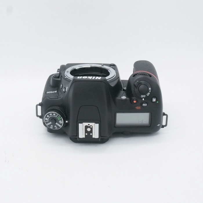 ニコン D7500 ボデイ