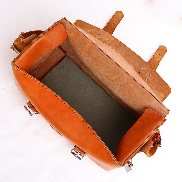 ソノタ MASUMI 革製カメラバック