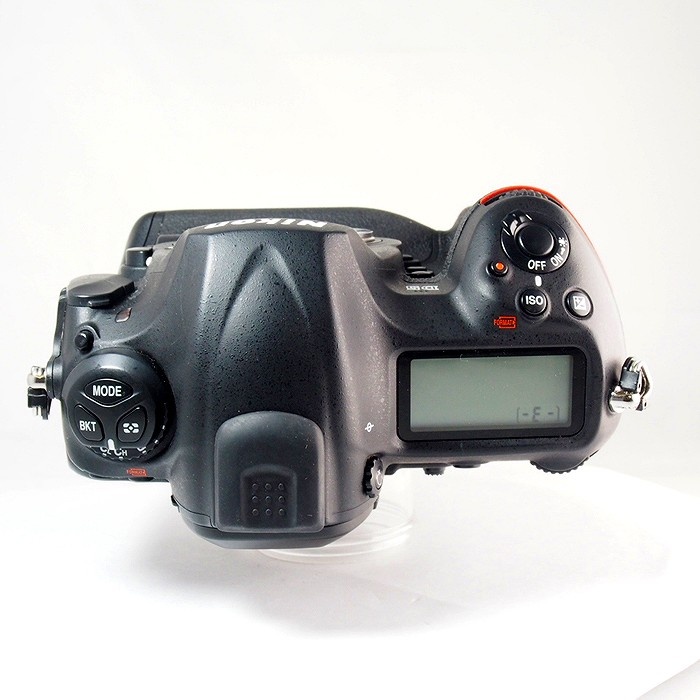 ニコン D5 (XQD-TYPE)