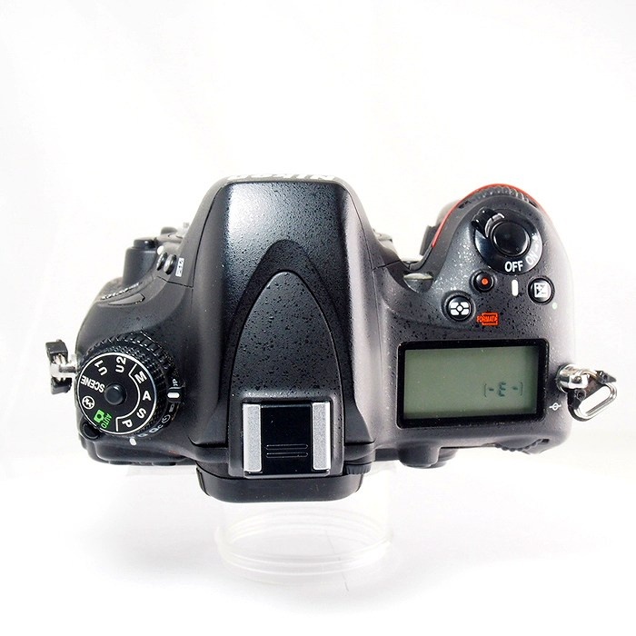 ニコン D610