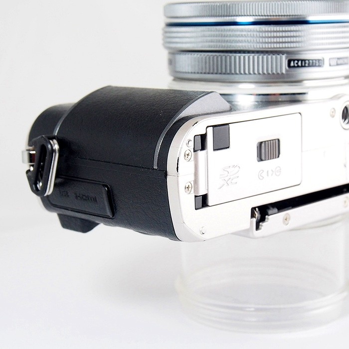 オリンパス オリンパス E-PL9 14-42EZレンズキツト ブラツク