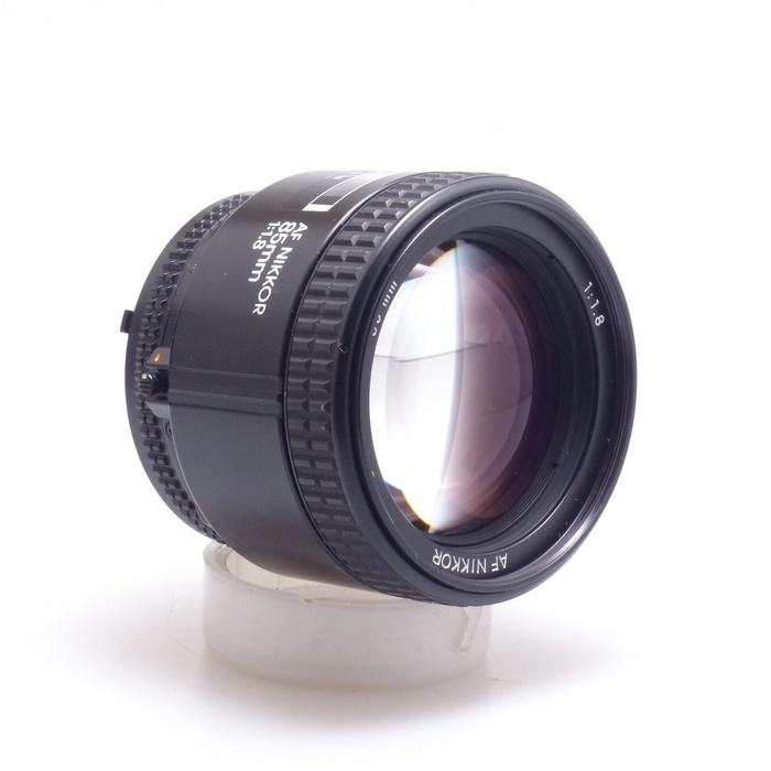 ニコン AI AF 85/1.8