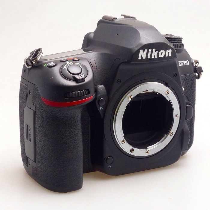 ニコン D780