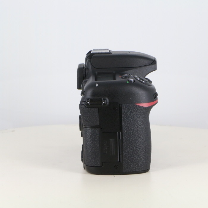 ニコン D7500 ボデイ