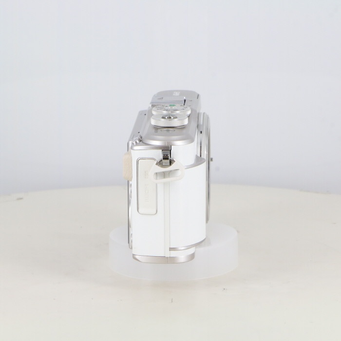 オリンパス E-PL9 ボデイ ホワイト