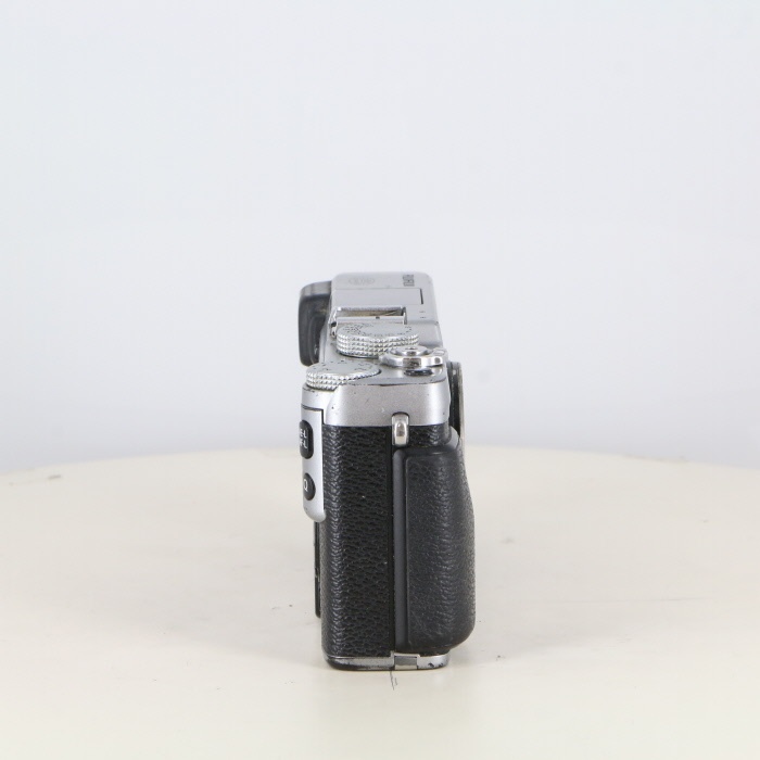 フジフイルム X-E1 ボディ シルバー