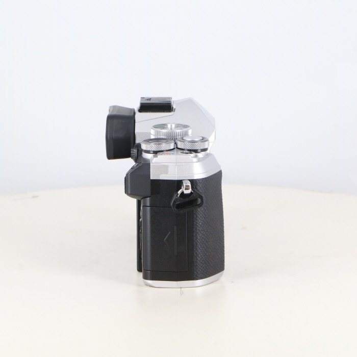 オリンパス OM-D E-M5 MARK3 ボディ シルバー