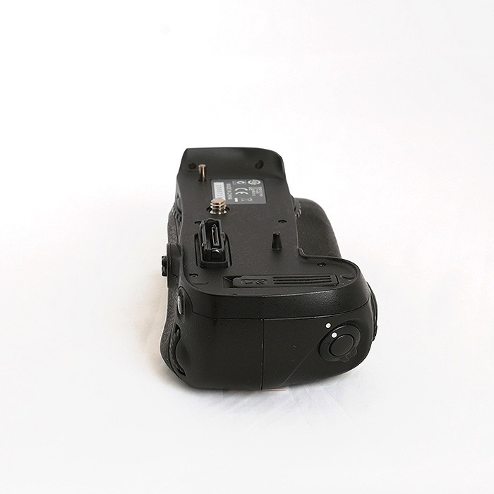 ニコン MB-D12