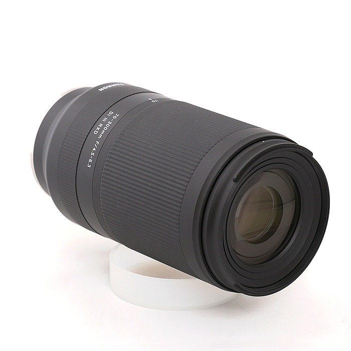 タムロン 70-300/4.5-6.3 DイIII RXD ソニーEマウント