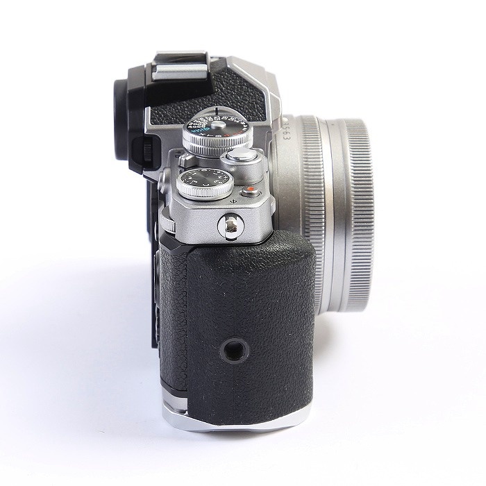 ニコン  Z FC 16-50 VR レンズキツト シルバー