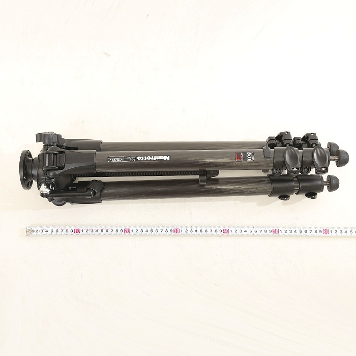 マンフロット MT057C3-G カーボン三脚3段ギア付き