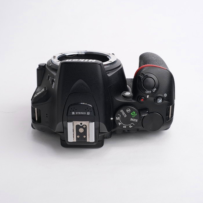 ニコン D5600 ボディ
