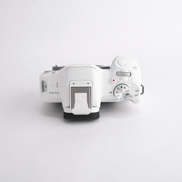 キヤノン EOS R50 ボディ ホワイト