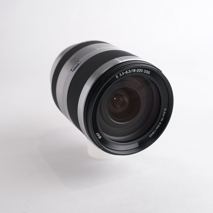 ソニー E18-200/F3.5-6.3 OSS