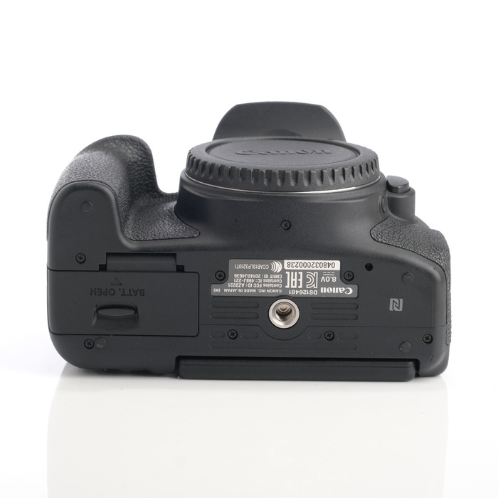 キヤノン EOS 760D (日本名称8000D)