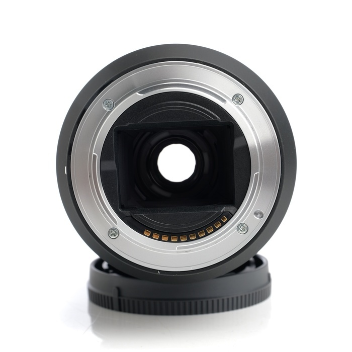 ソニー FE28-70/F3.5-5.6 OSS