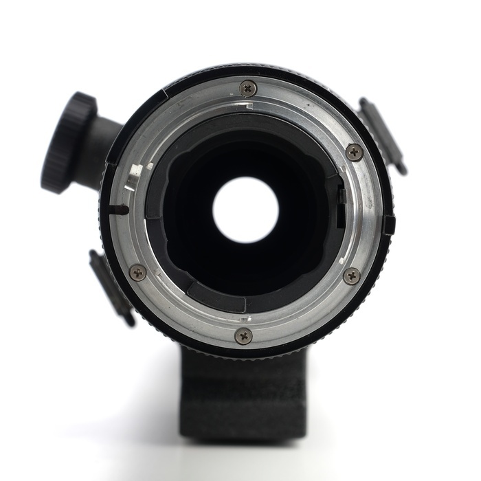 ニコン NIKKOR 200-600/9.5