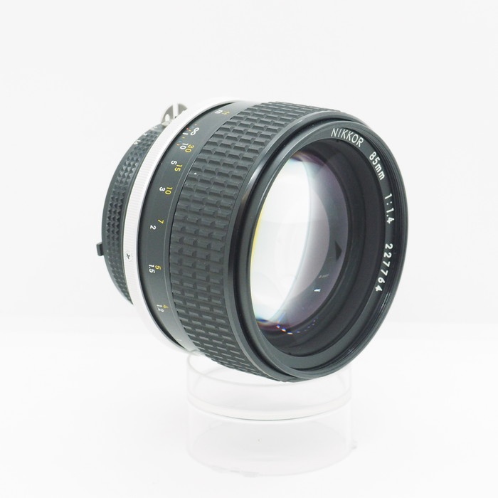 ニコン Ai-s 85/1.4