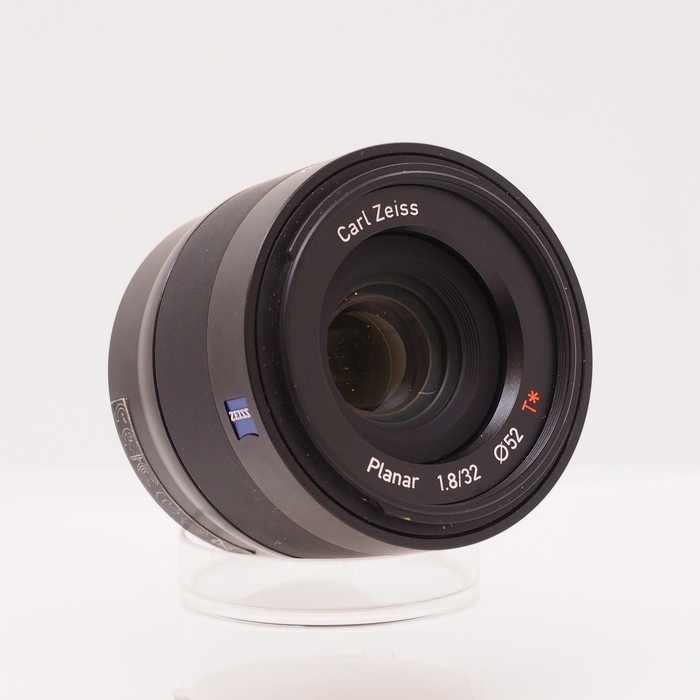 ツアイス Touit 32/1.8 Eマウント