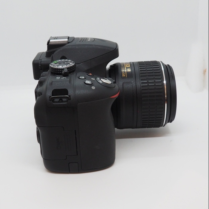 ニコン ニコン D5300 18-55VR2 レンズキツト ブラツク