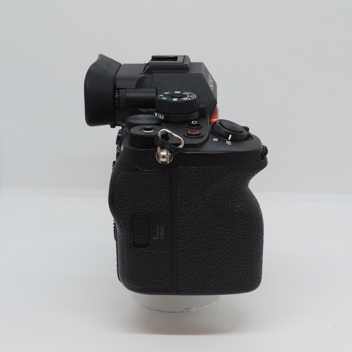 ソニー α7R V ボデイ
