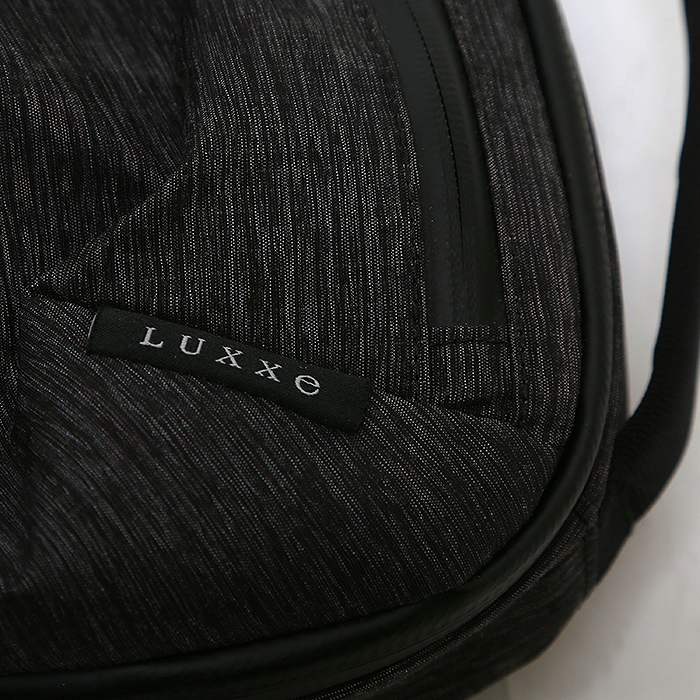 ハクバ LUXXE グリツドジツプバツクパツクM ブラツク